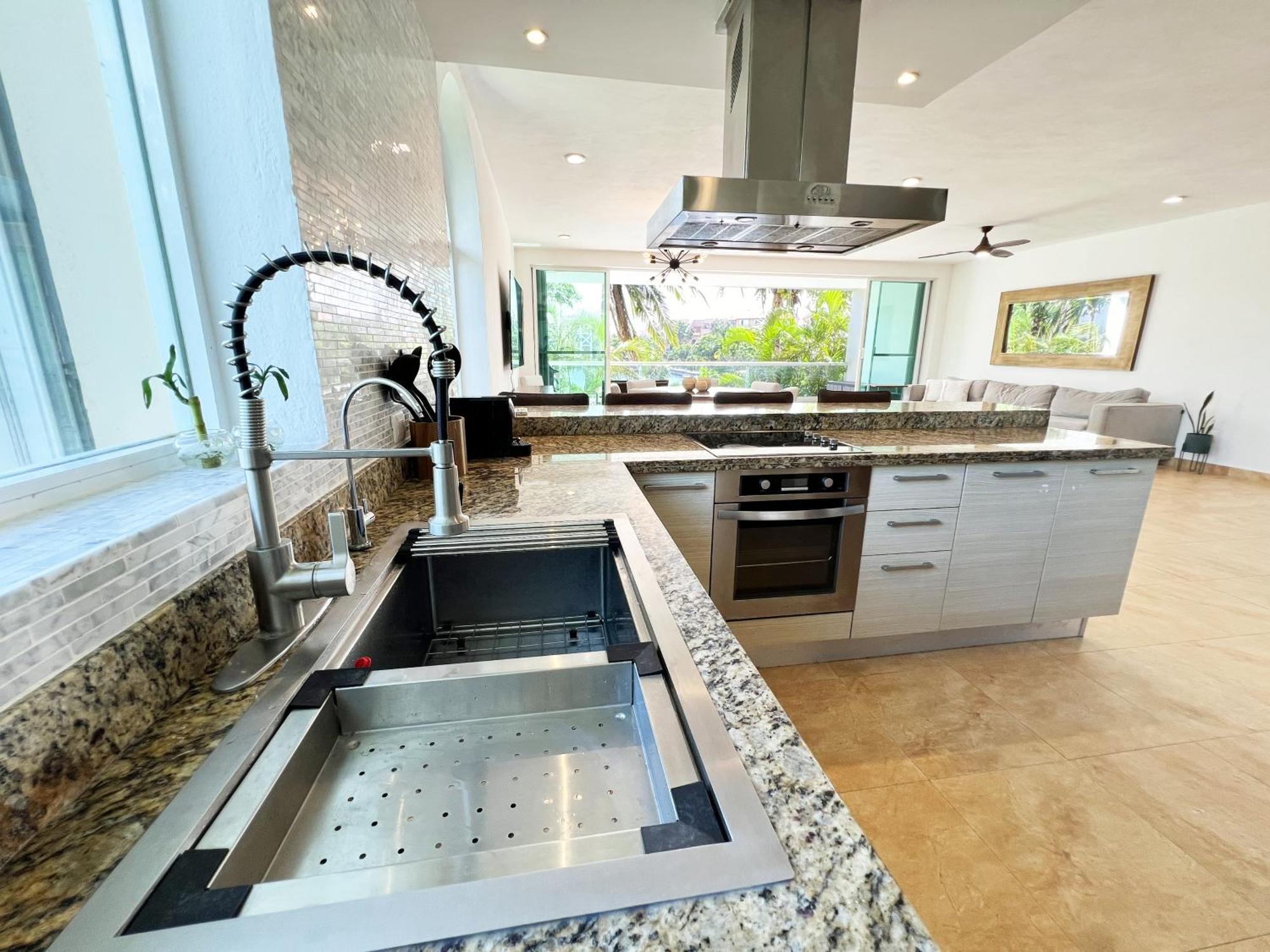 High-End Waterfront Condo At Secrets Waters Puerto Aventuras Kültér fotó