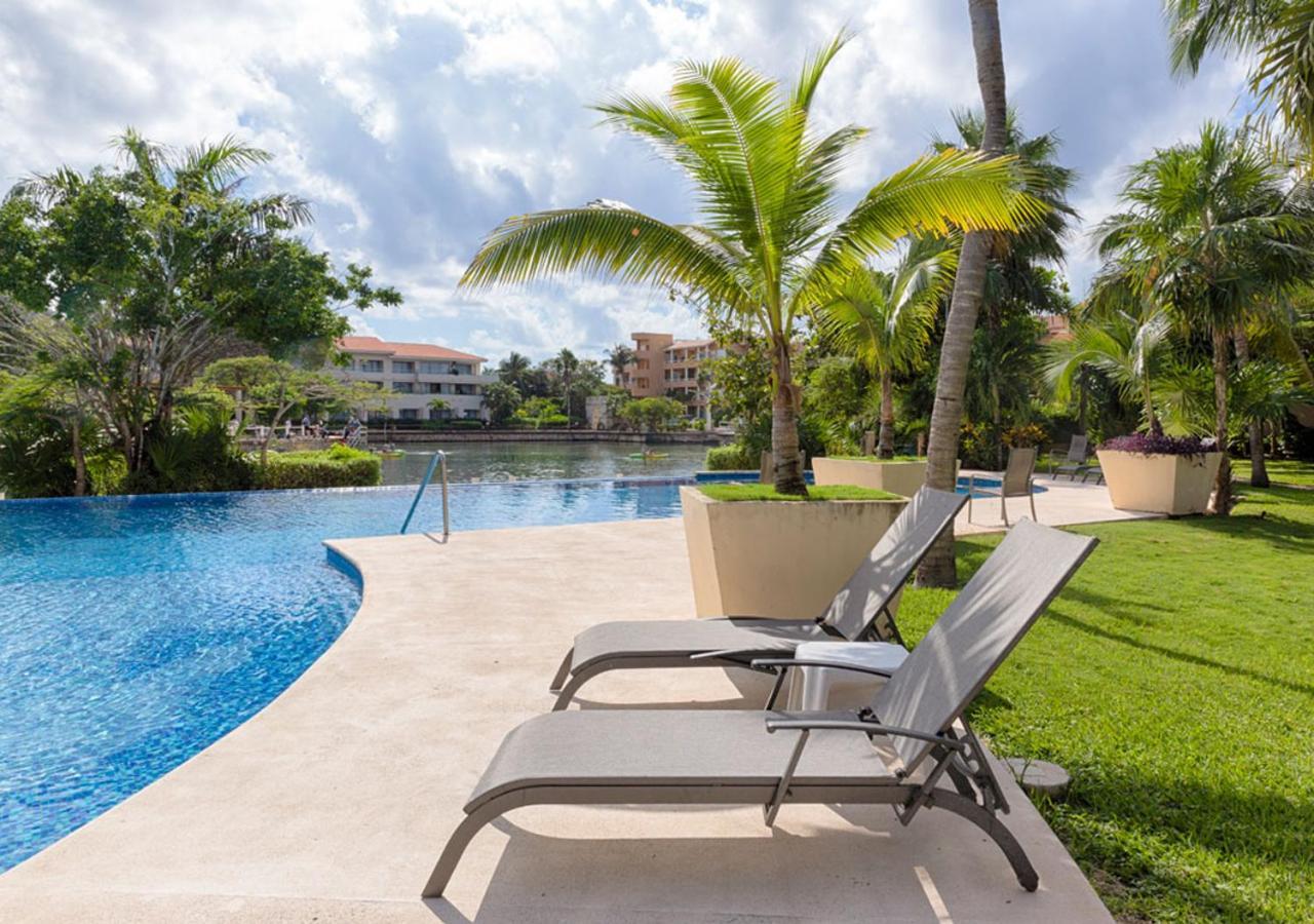 High-End Waterfront Condo At Secrets Waters Puerto Aventuras Kültér fotó